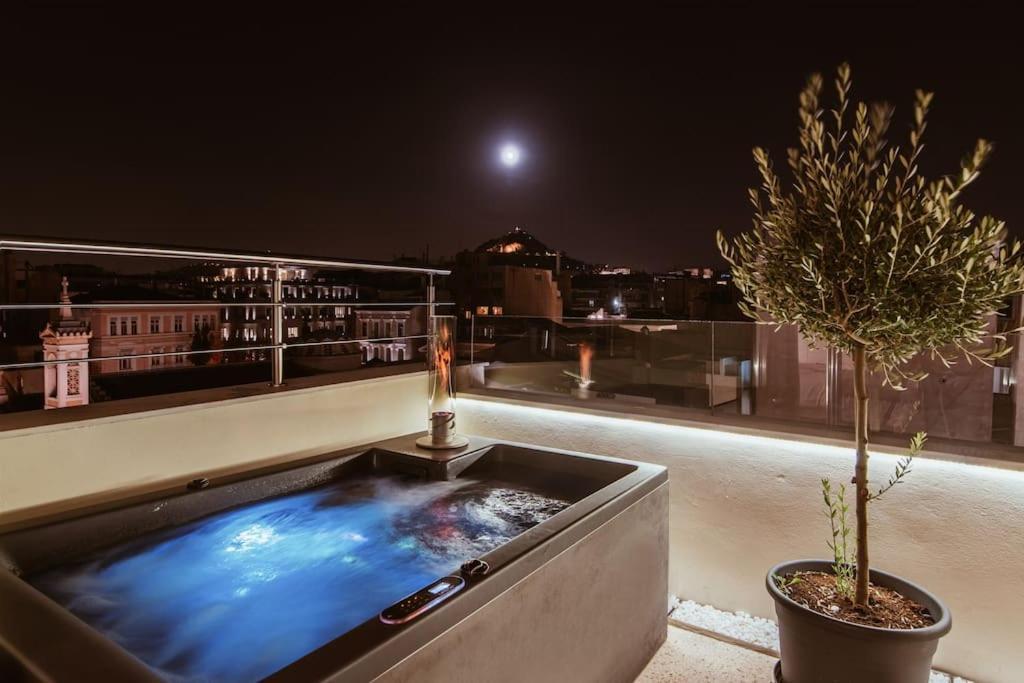 Heated Plunge Pool & Firepit Acropolis Penthouse Apartment Athens Exterior photo
